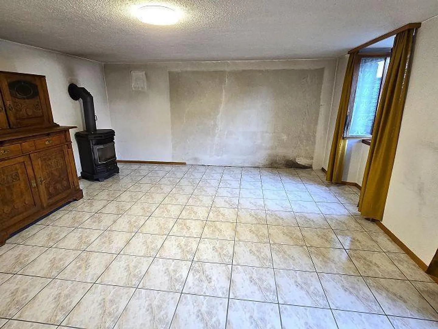 Maison de village 4 1/2 pièces avec jardin dans un emplacement très beau / C... - Photo 4 sur 36