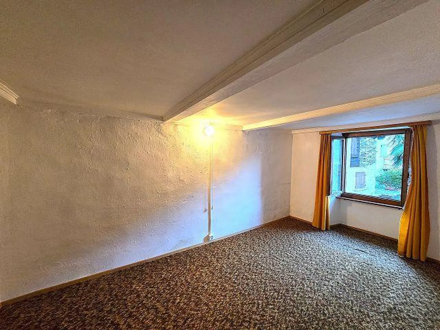 Maison de village 4 1/2 pièces avec jardin dans un emplacement très beau / C... - Photo 12 sur 36
