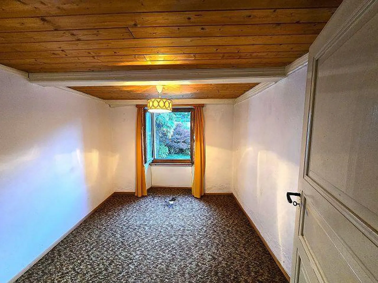 Maison de village 4 1/2 pièces avec jardin dans un emplacement très beau / C... - Photo 13 sur 36