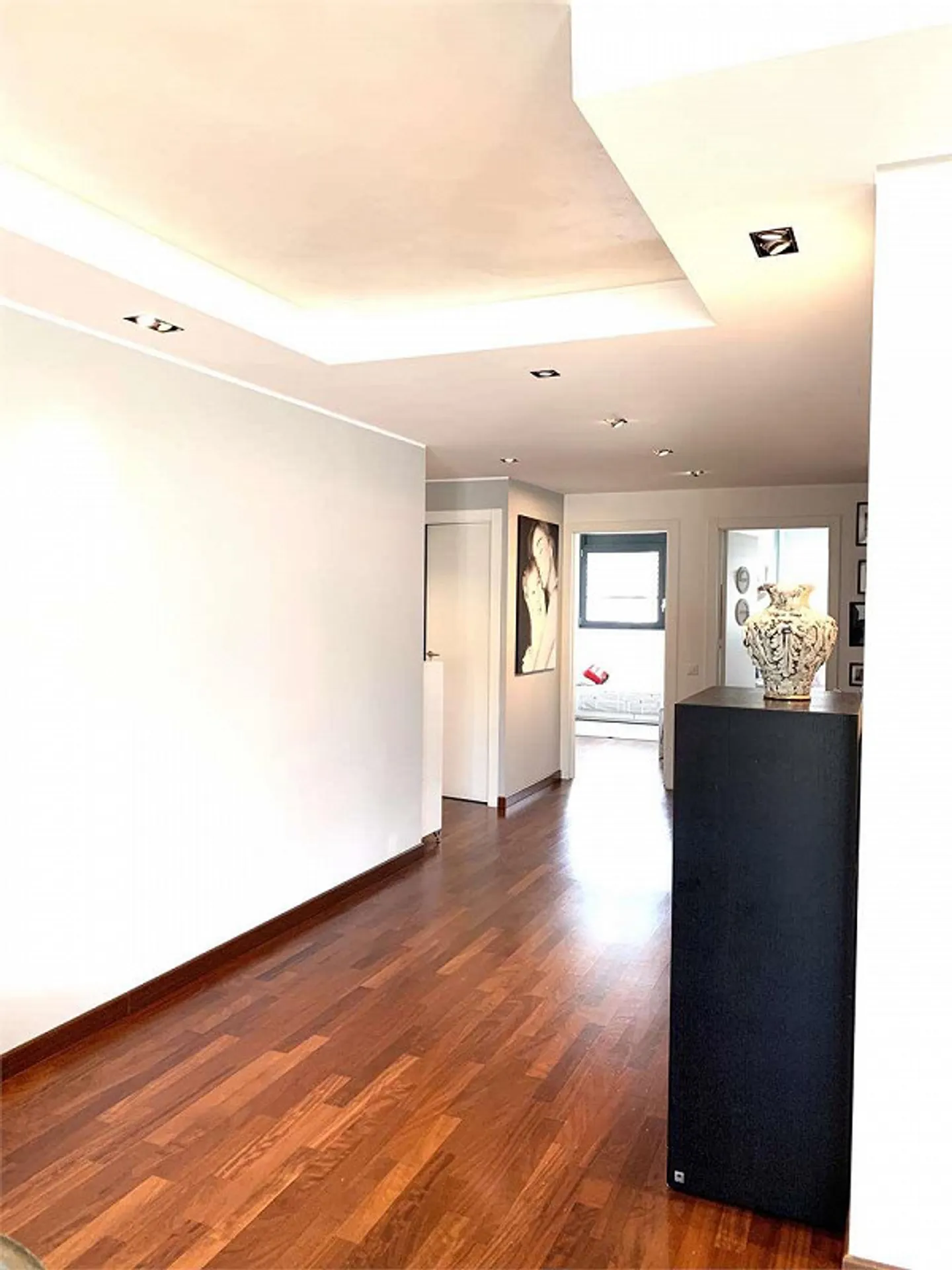 Grand appartement de 4,5 pièces au dernier étage avec vue sur le lac - Photo 6 sur 12