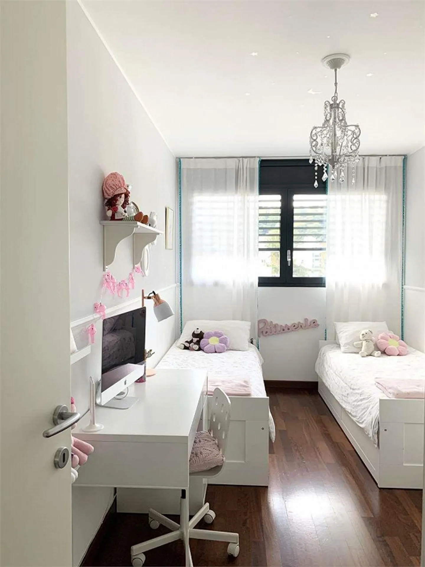 Grand appartement de 4,5 pièces au dernier étage avec vue sur le lac - Photo 8 sur 12