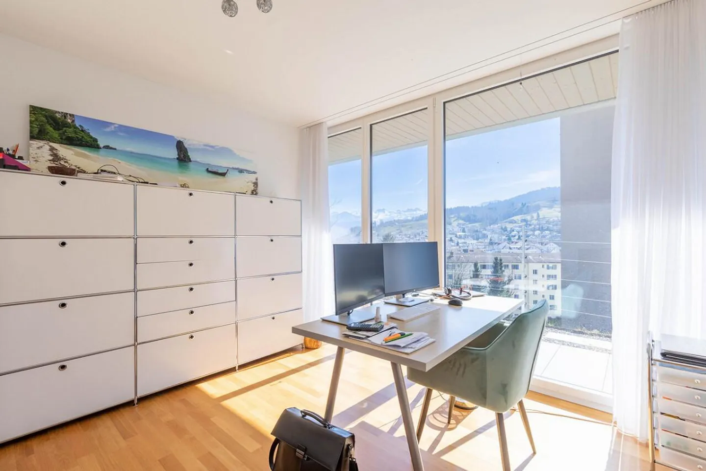 Superbe appartement de 3,5 pièces en rez-de-chaussée sur la pente sud du Sonnenberg - Photo 7 sur 16