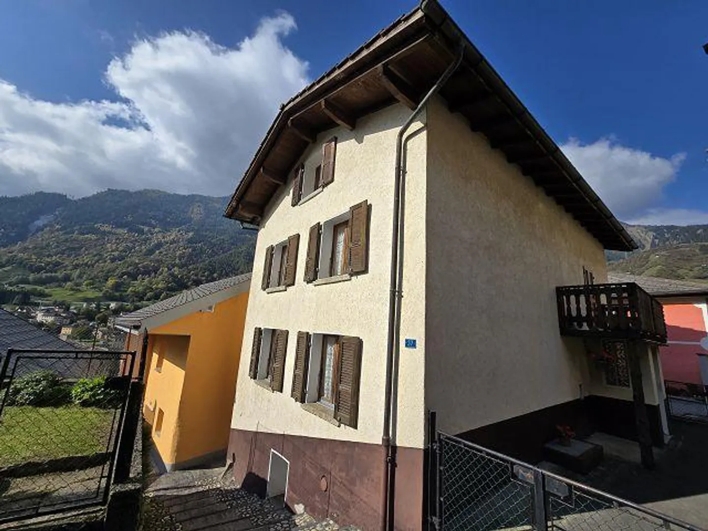 Maison de village 4 1/2 pièces avec jardin dans un emplacement très beau / C... - Photo 26 sur 36