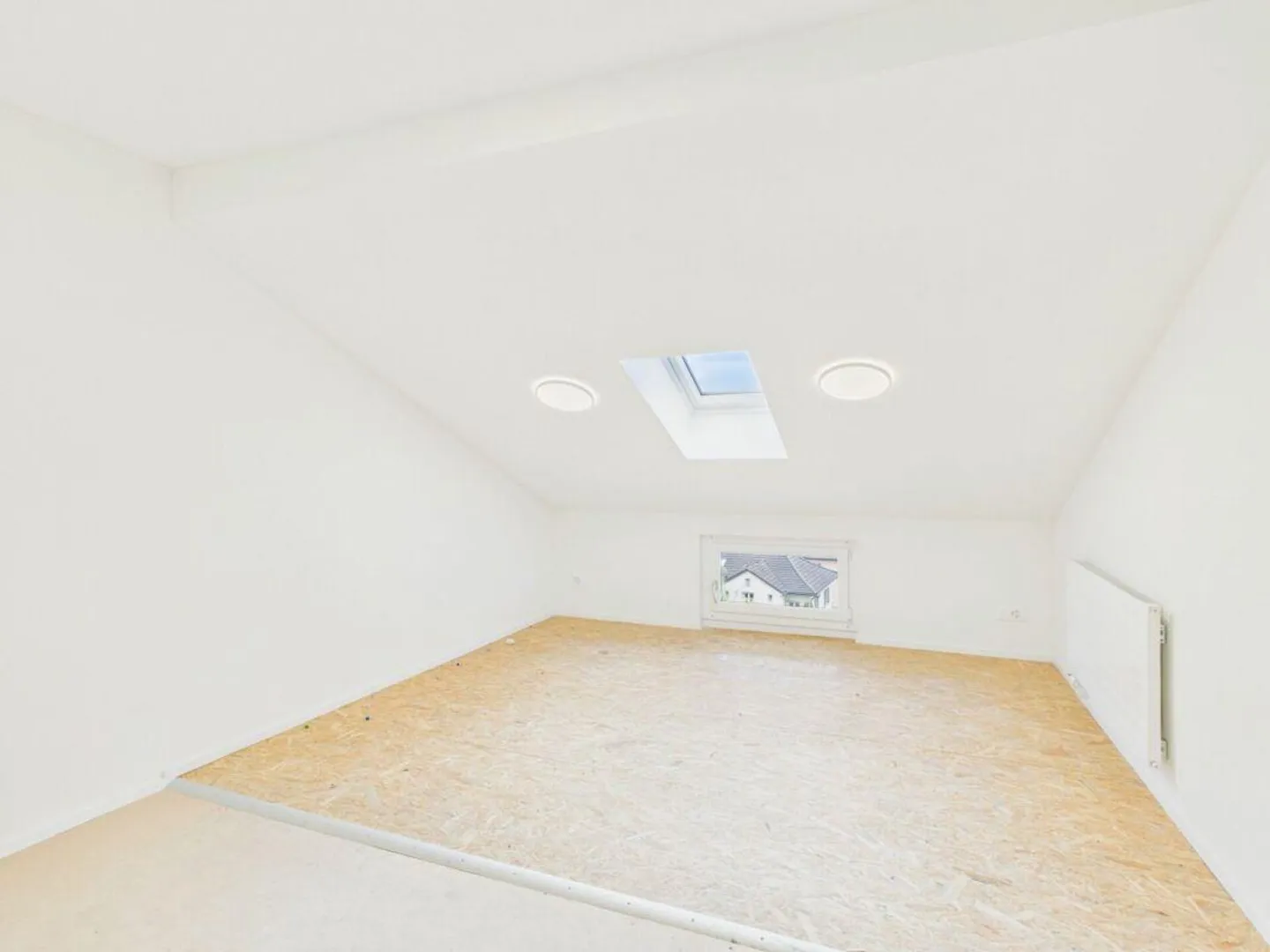 Bright Studio/Single Office with Charm for Rent - Photo 2 of 6