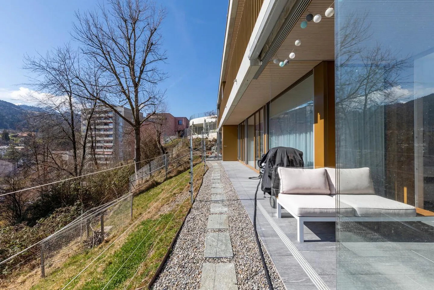 Superbe appartement de 3,5 pièces en rez-de-chaussée sur la pente sud du Sonnenberg - Photo 14 sur 16