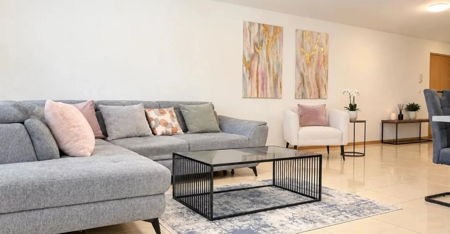 Fully Furnished Apartment by Lake - Photo 1 of 5