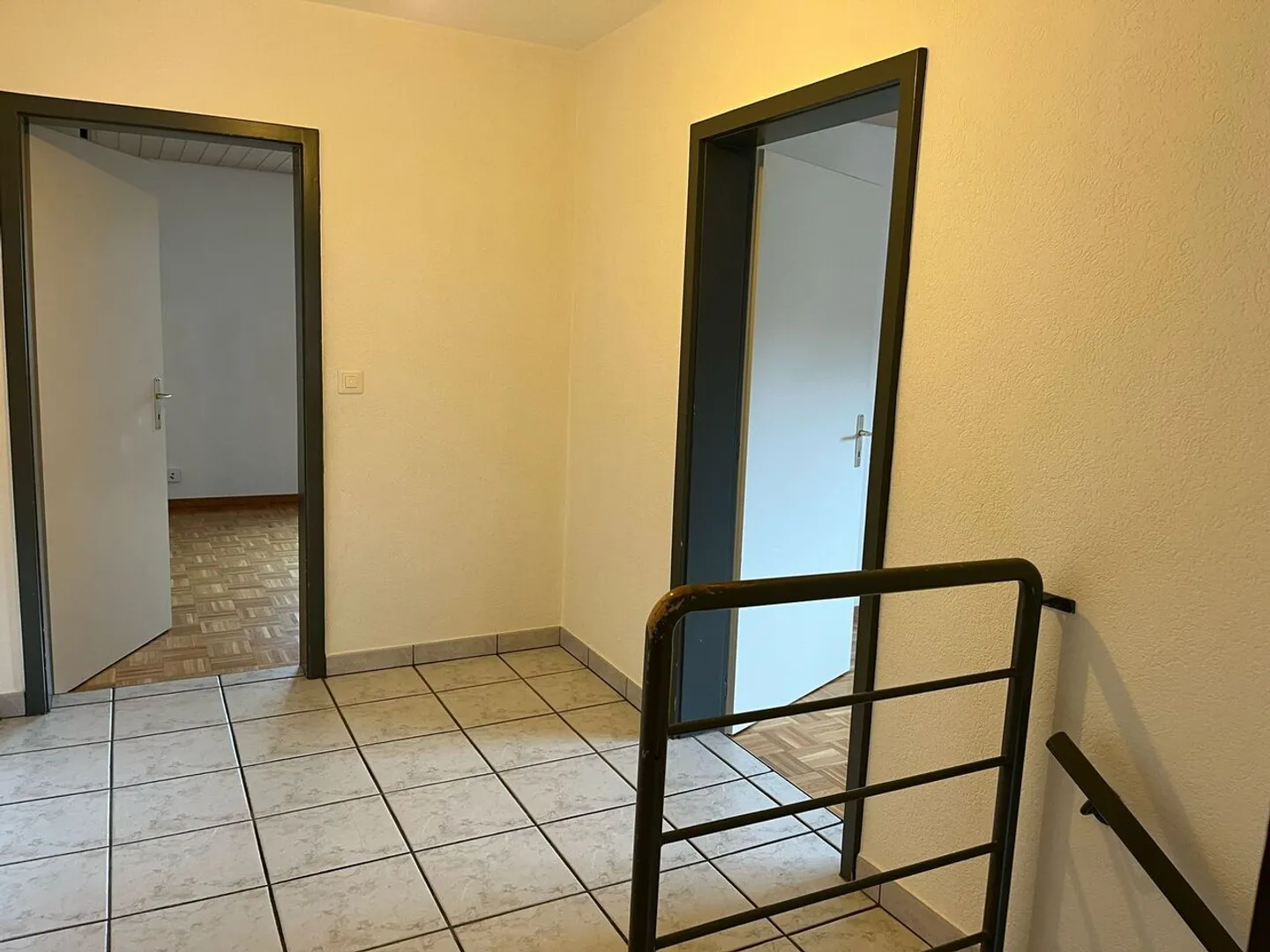 Appartamento di 5,5 locali al piano terra con terrazza - Foto 8 di 16