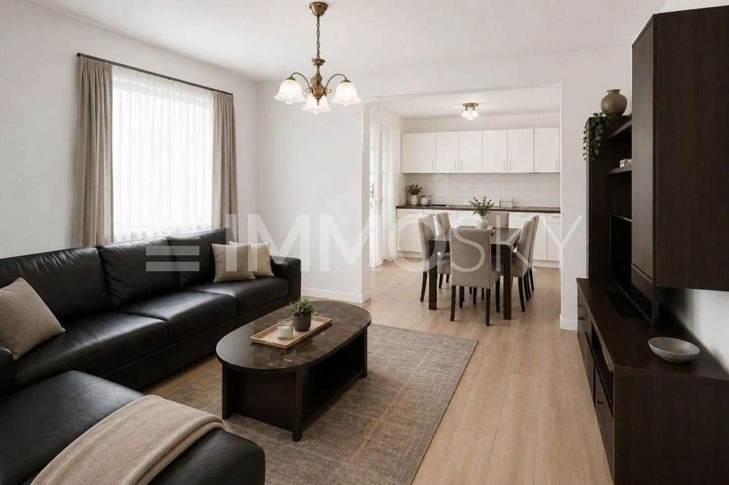 Geräumiges Einfamilienhaus in ruhiger Lage - Foto 3 von 5