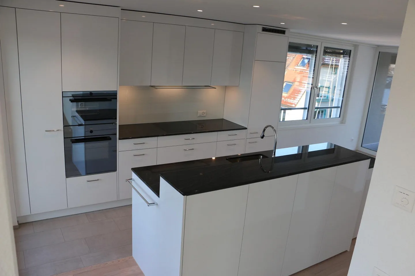 Exclusive 3½-room penthouse apartment with two balconies - Photo 3 of 14