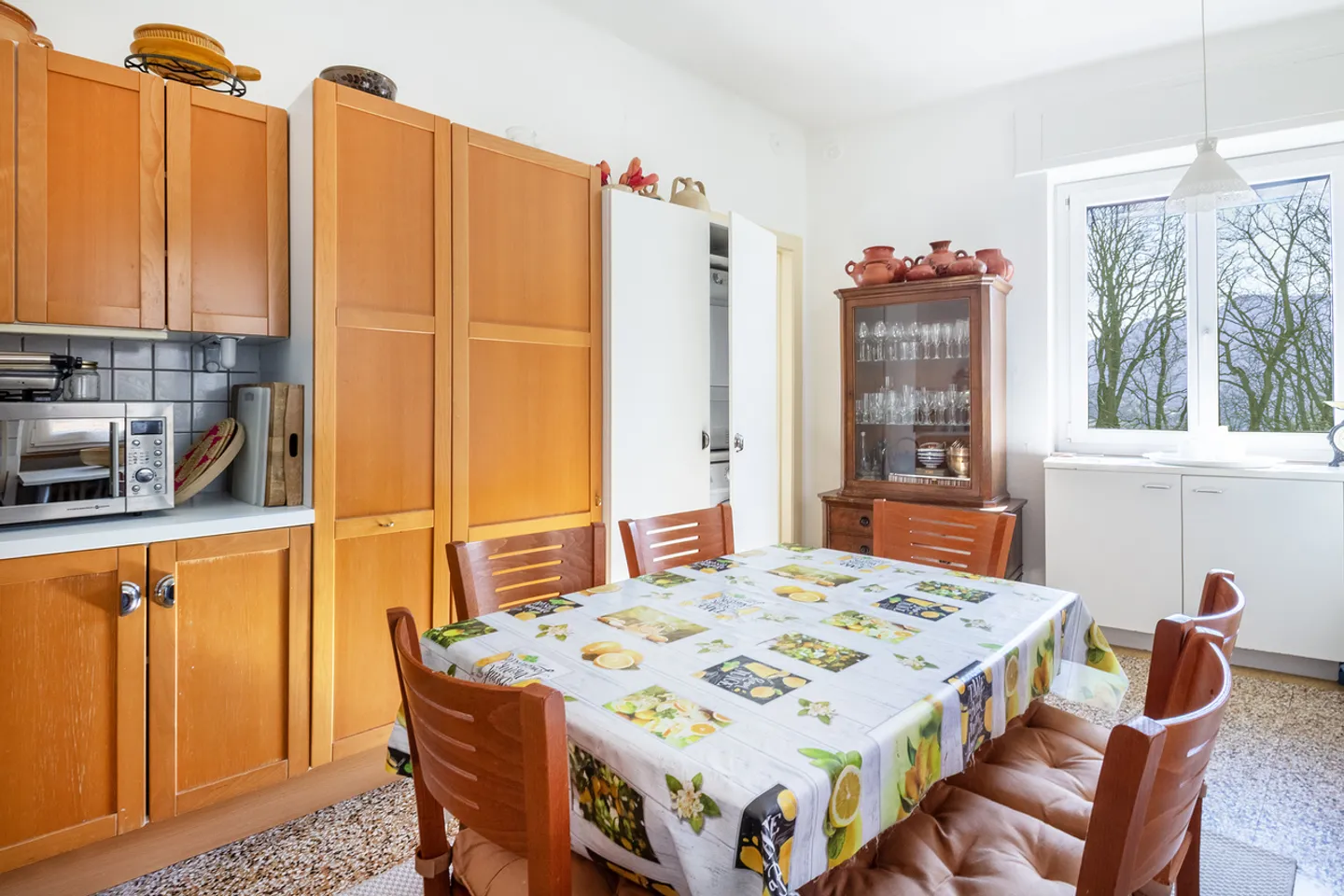 Charmant appartement 5 pièces - Photo 6 sur 9