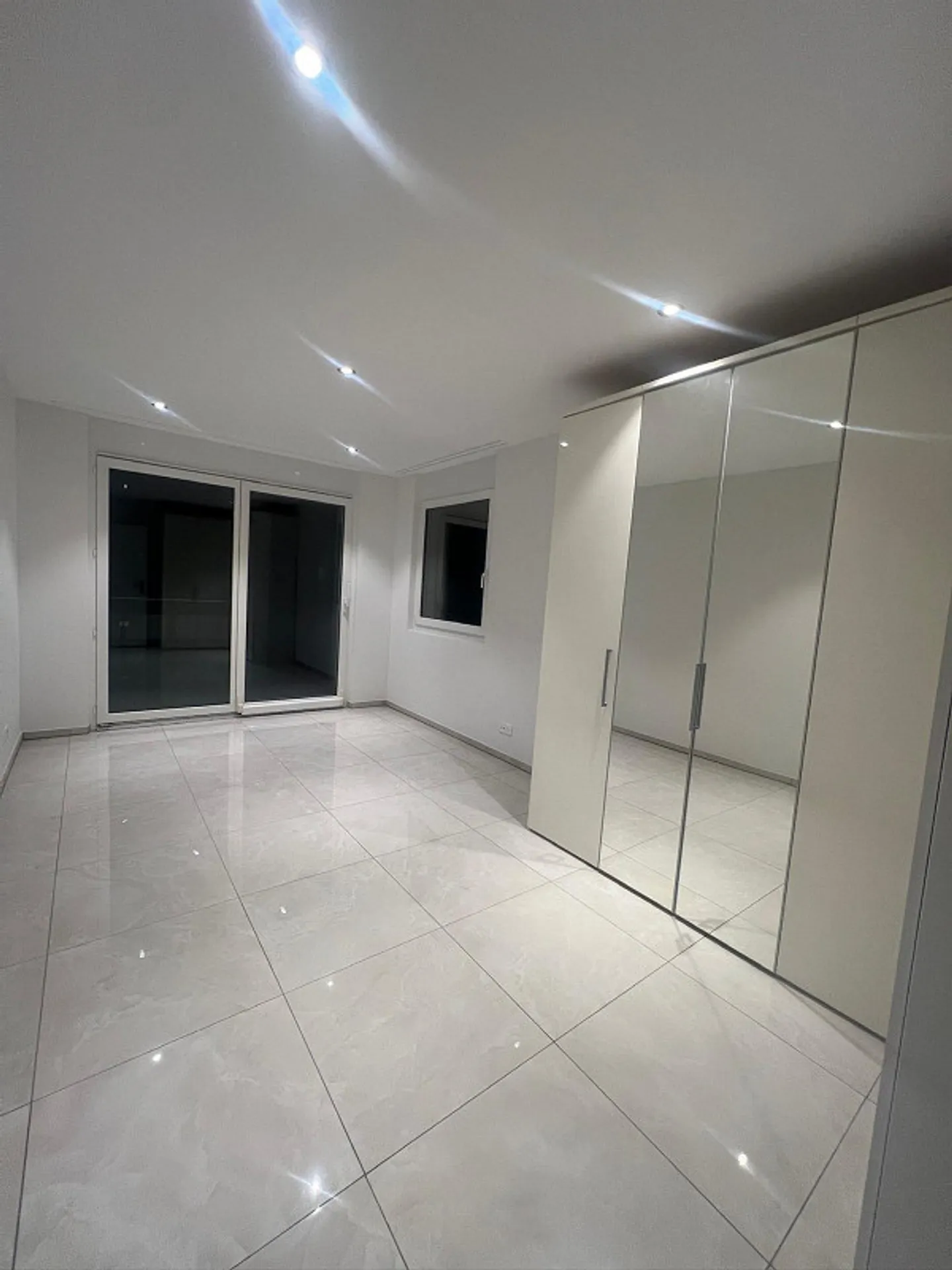 Appartamento giardino duplex di 4,5 stanze con balcone e giardino... - Foto 5 di 12