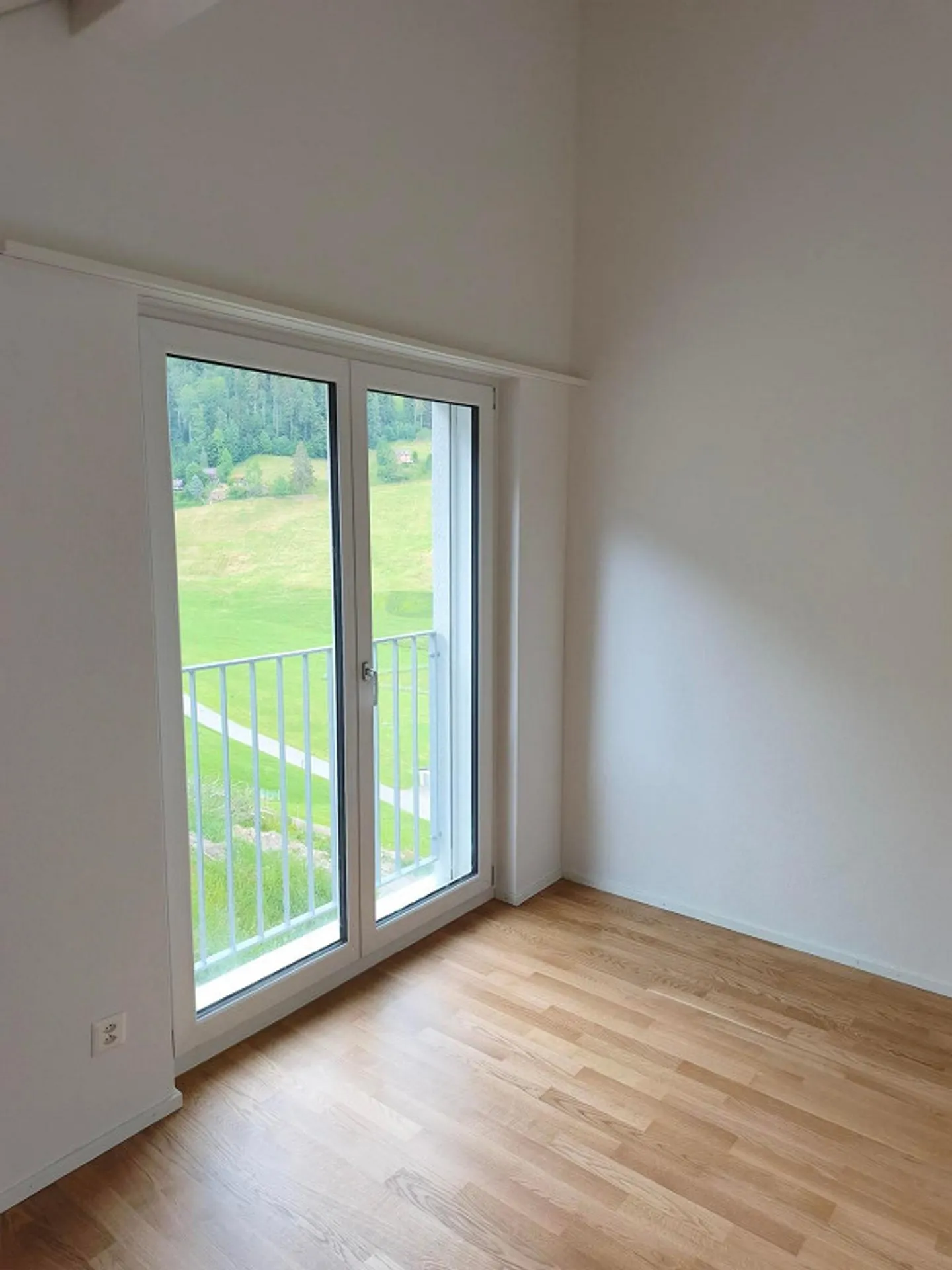 6.5-room corner townhouse with Säntis view in Dicken SG - Photo 8 of 13