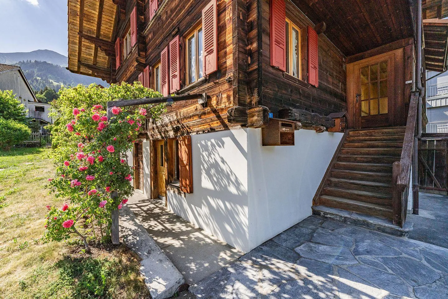 Charmantes Zweifamilienhaus in Frutigen - Foto 3 von 13