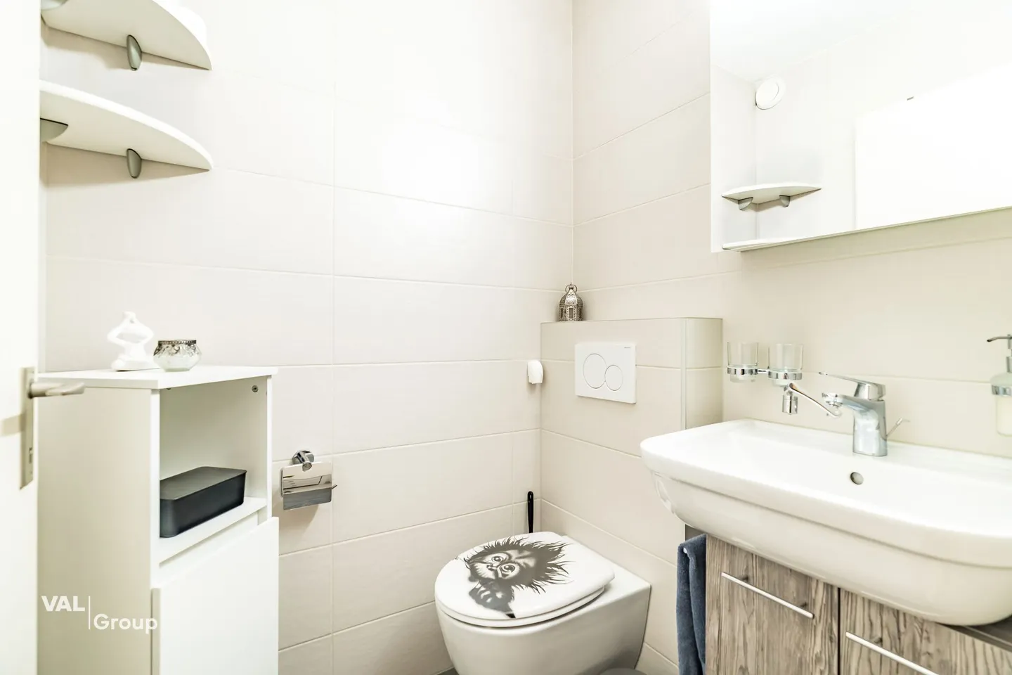 Spacious 5.5-Room Apartment - Photo 10 of 10