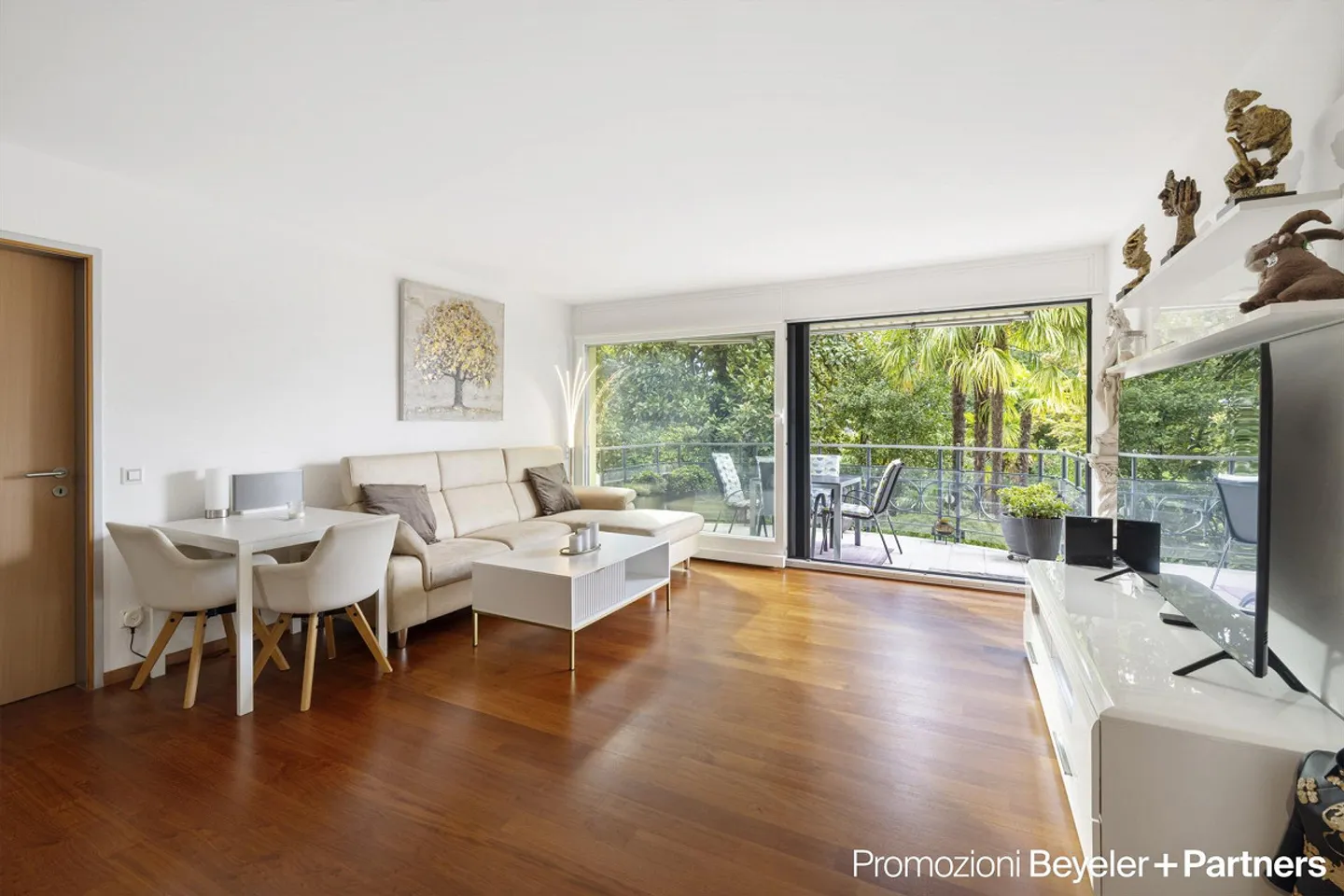 Appartamento da sogno di 3,5 stanze con vista e piscina a Muralto - Foto 4 di 17
