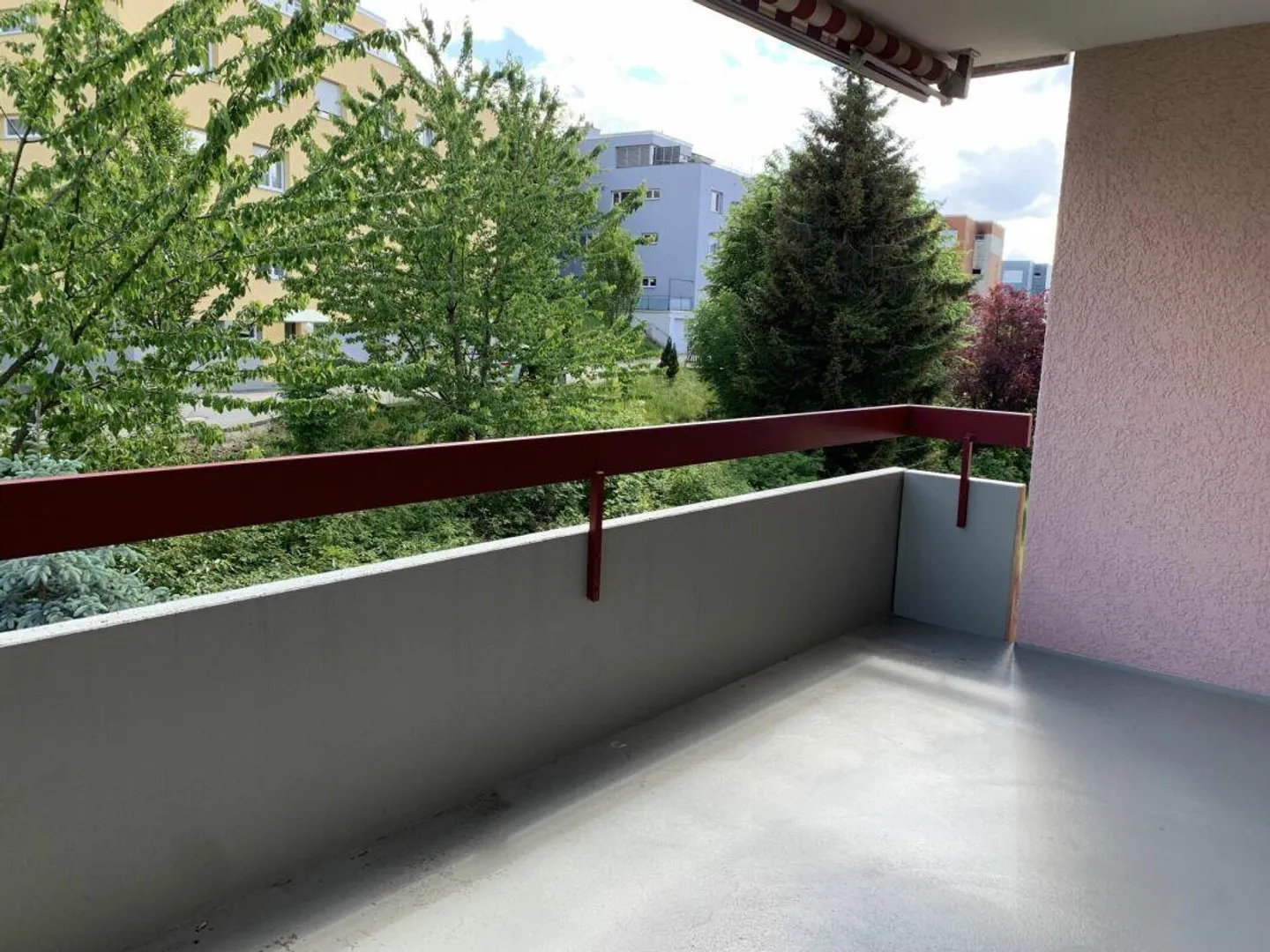 Renovierte 5 1/2 Zimmer-Whg mit teils Seesicht und Cheminée - Foto 10 von 10