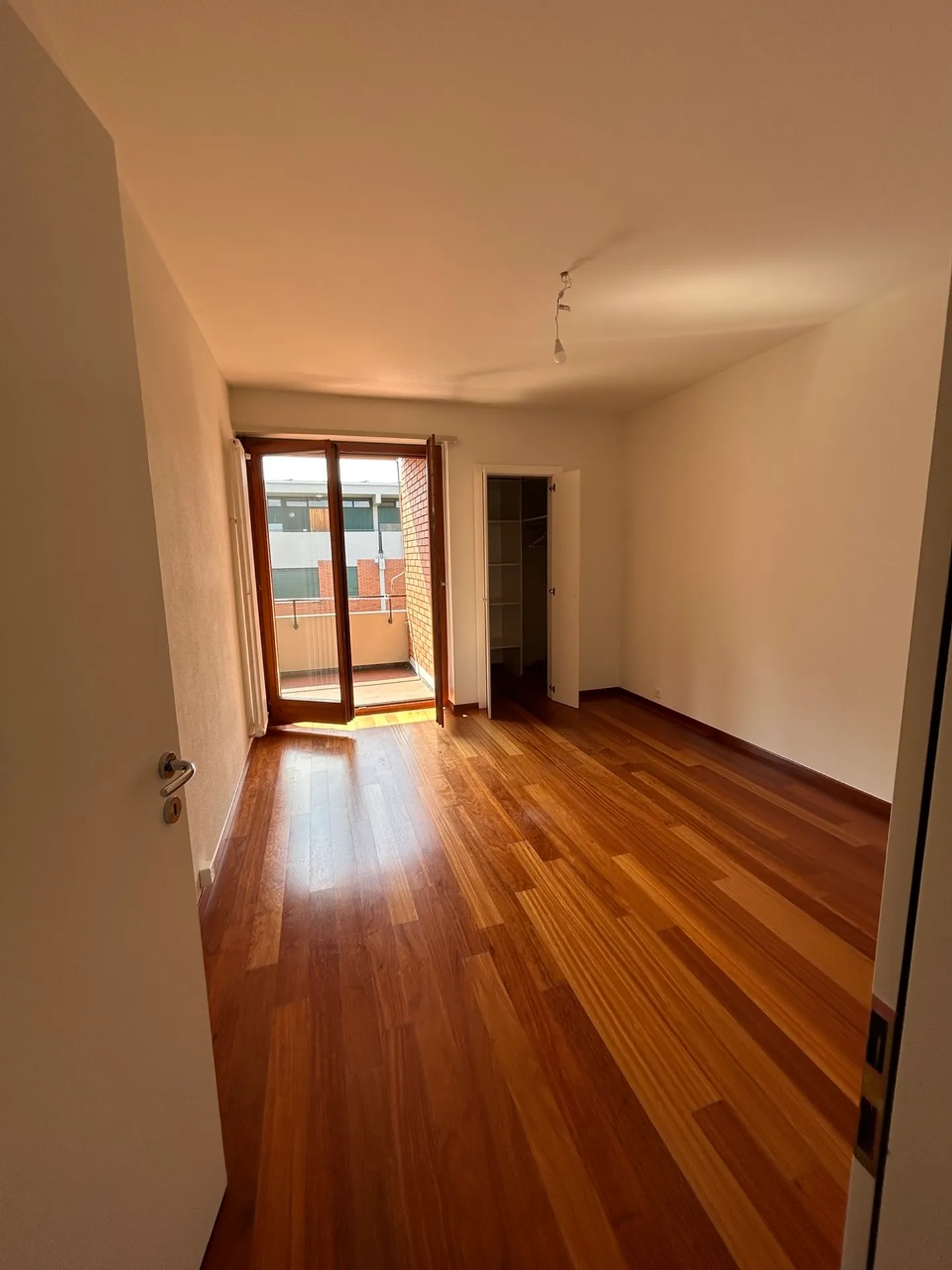 2.5-ROOM APARTMENT FOR SALE IN SORENGO - Photo 3 of 10