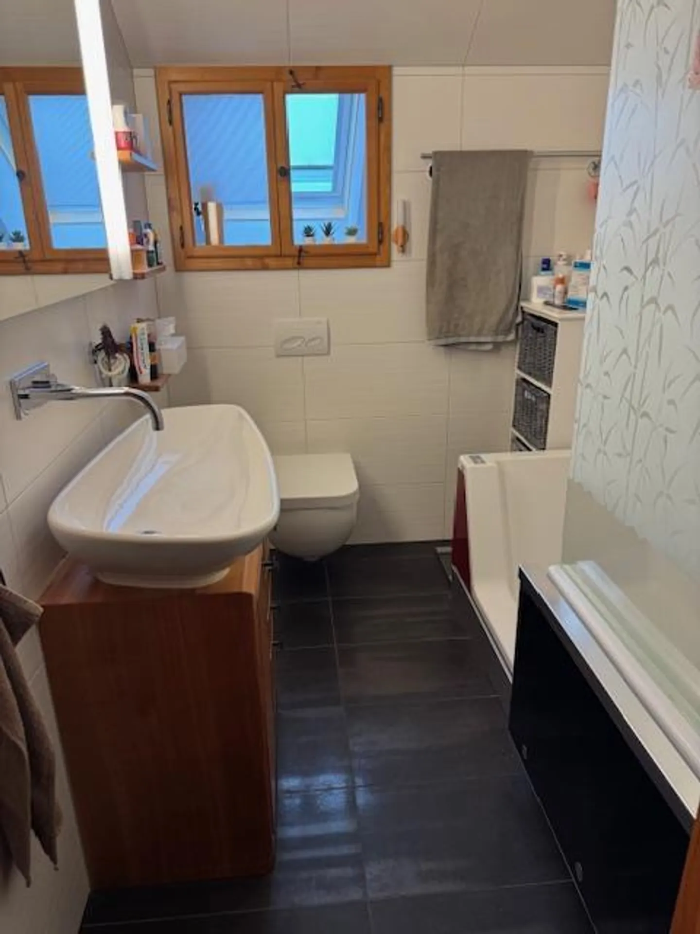 Penthouse in a timber house in Züri-Wyland - Photo 7 of 10