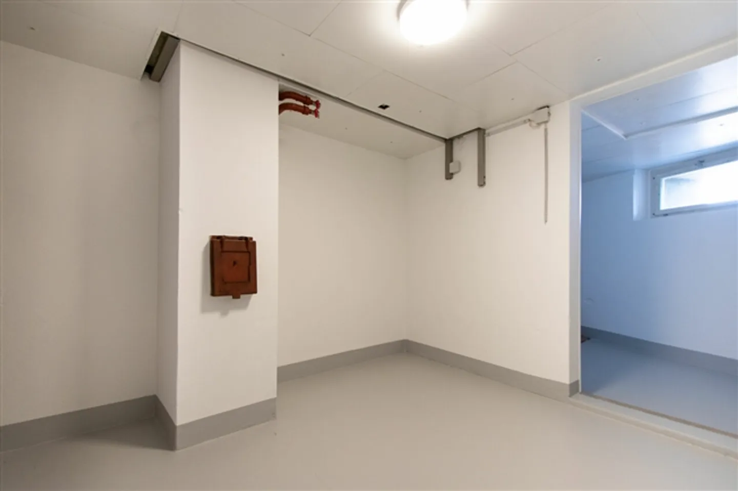 Stanza hobby, magazzino, laboratorio, locale di servizio a Murten - Foto 1 di 5