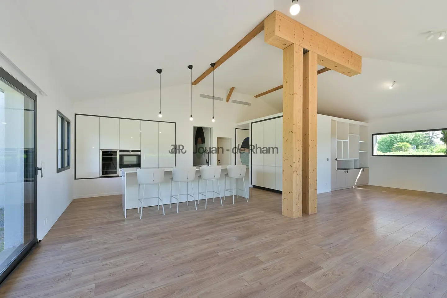 Crassier | Fully renovated family home - Photo 7 of 13