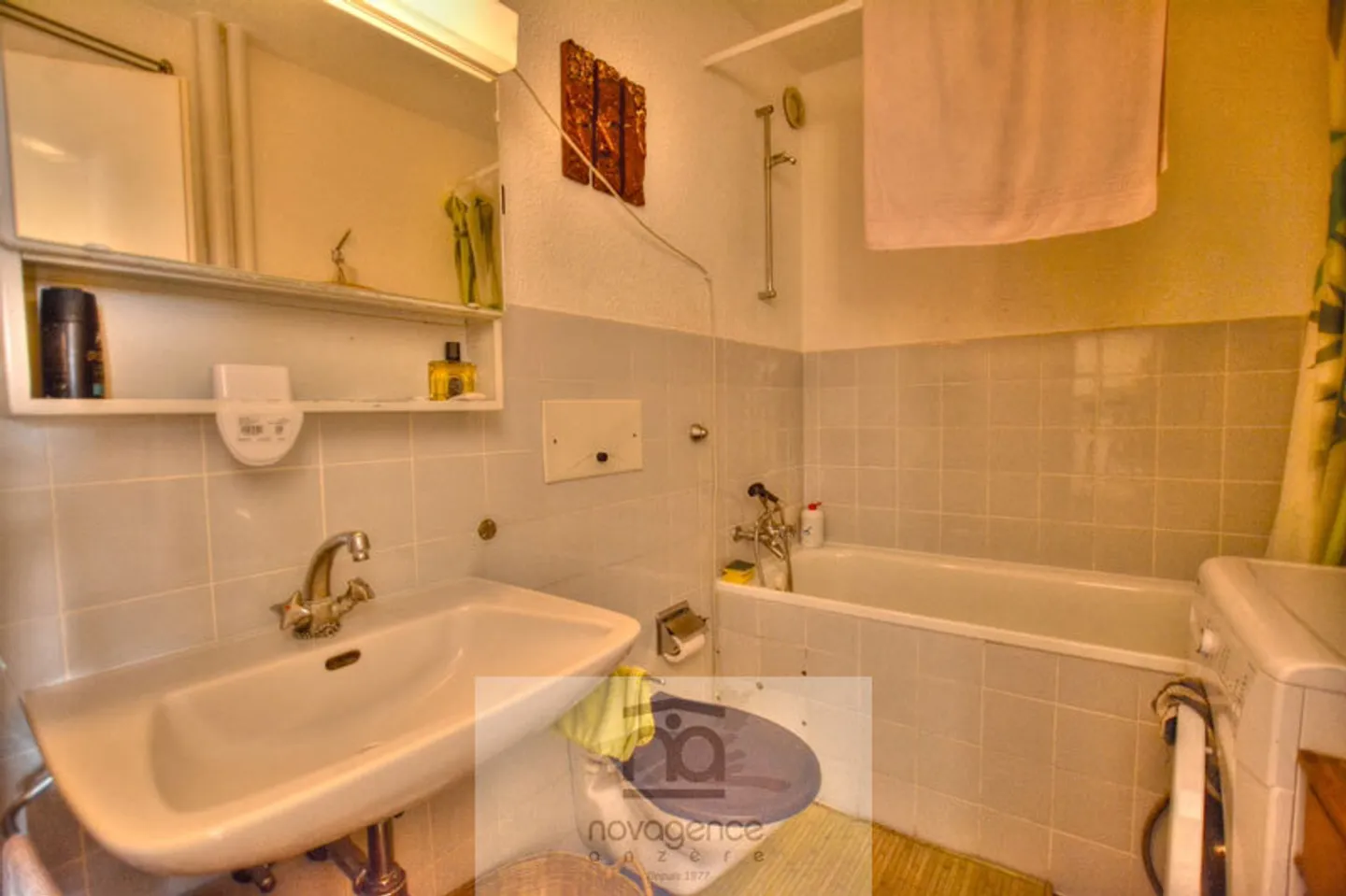 AV9 202 - studio in the heart of the village - on the pedestrian square - Photo 6 of 10