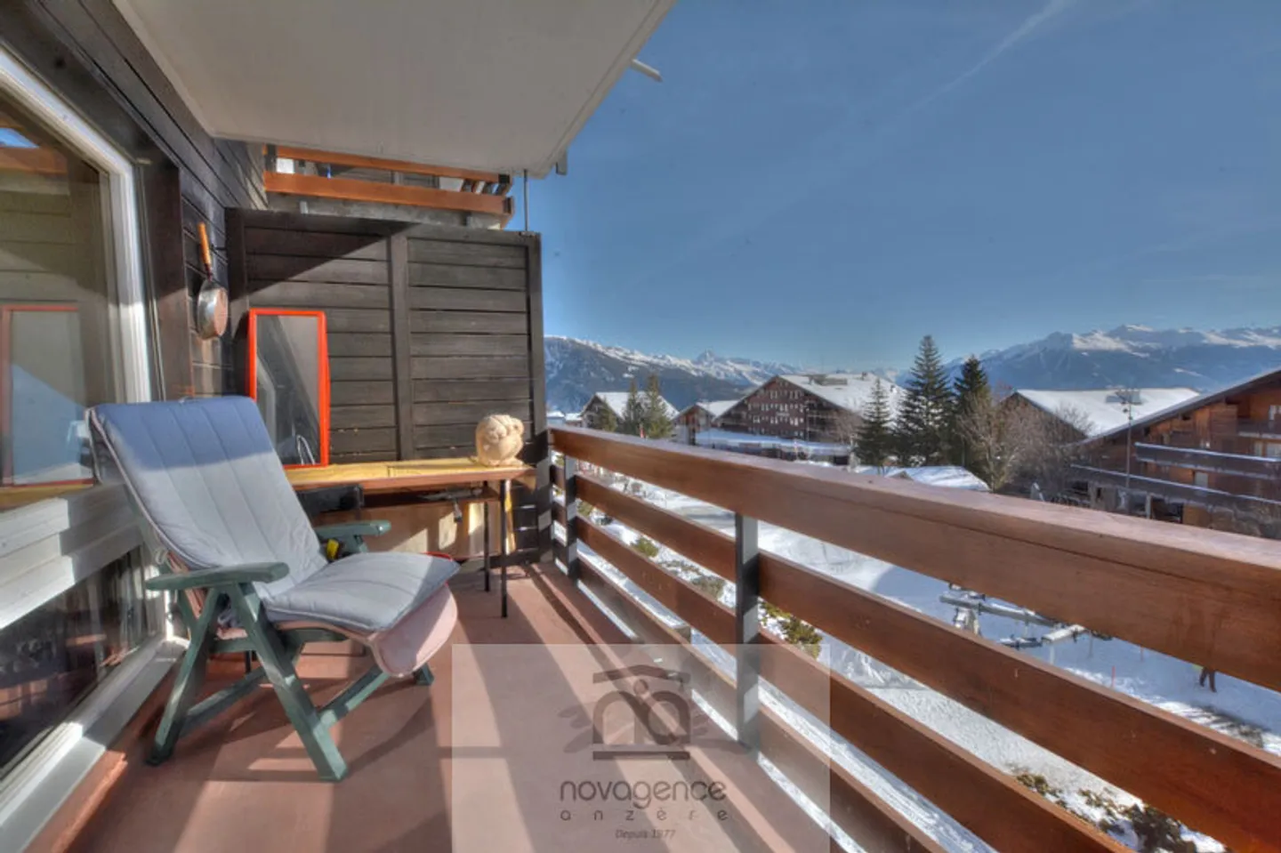 AV9 202 - studio in the heart of the village - on the pedestrian square - Photo 7 of 10