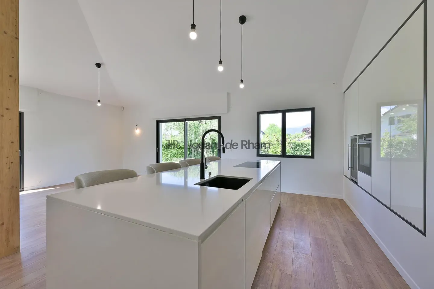 Crassier | Fully renovated family home - Photo 4 of 13