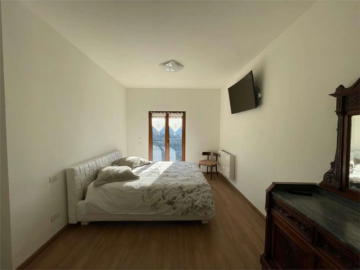 4 chambres meublées à Vacallo avec vue imprenable - Photo 8 sur 12