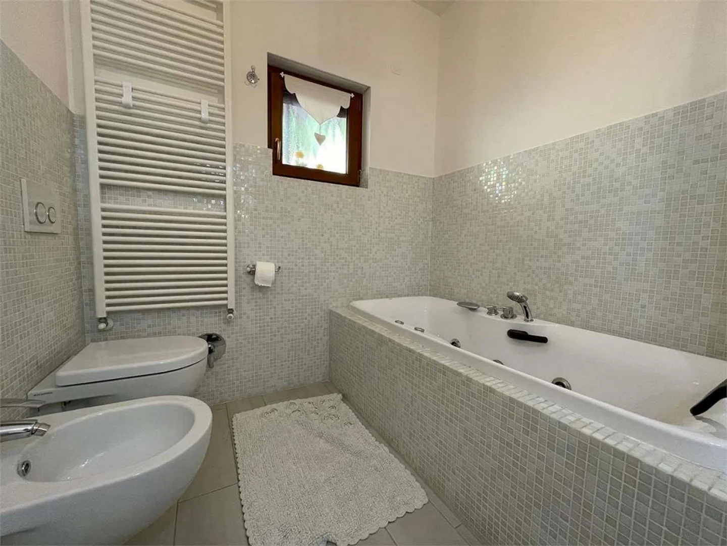 4 chambres meublées à Vacallo avec vue imprenable - Photo 11 sur 12