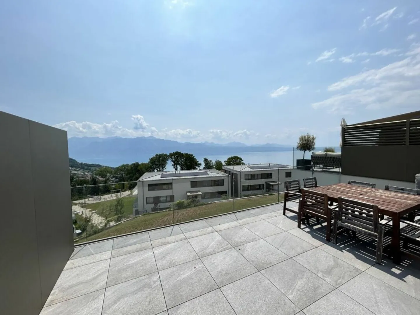 Appartamento Incantevole con Vista Lago - Foto 2 di 12