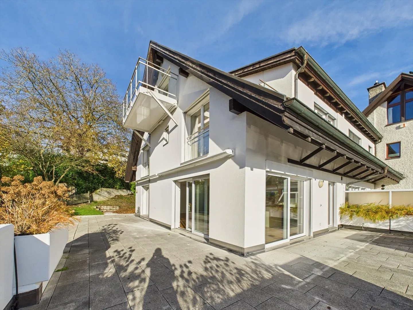 Casa a schiera con vista sul lago nella migliore posizione a Zollikon - Foto 1 di 13