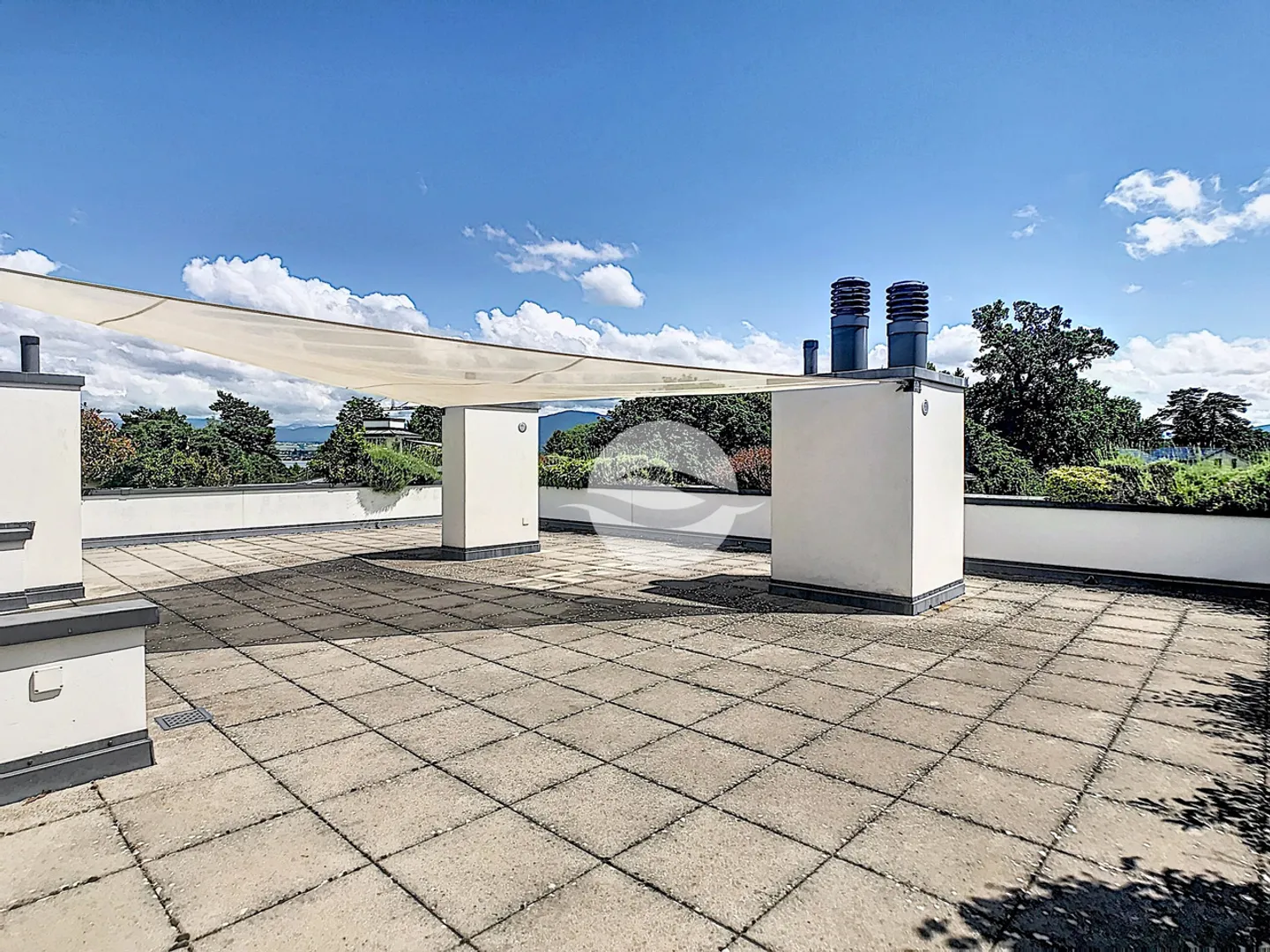 Attico con terrazza privata sul tetto - Foto 1 di 15