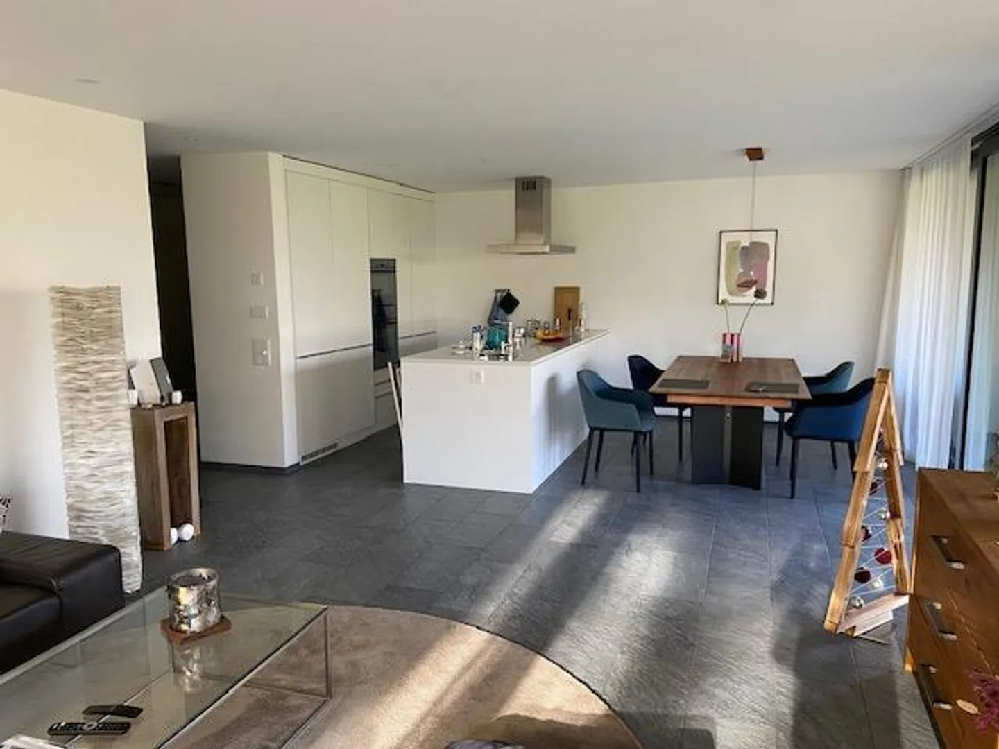 APPARTAMENTO CON GIARDINO E SPLENDIDA AREA SALOTTO - Foto 5 di 15