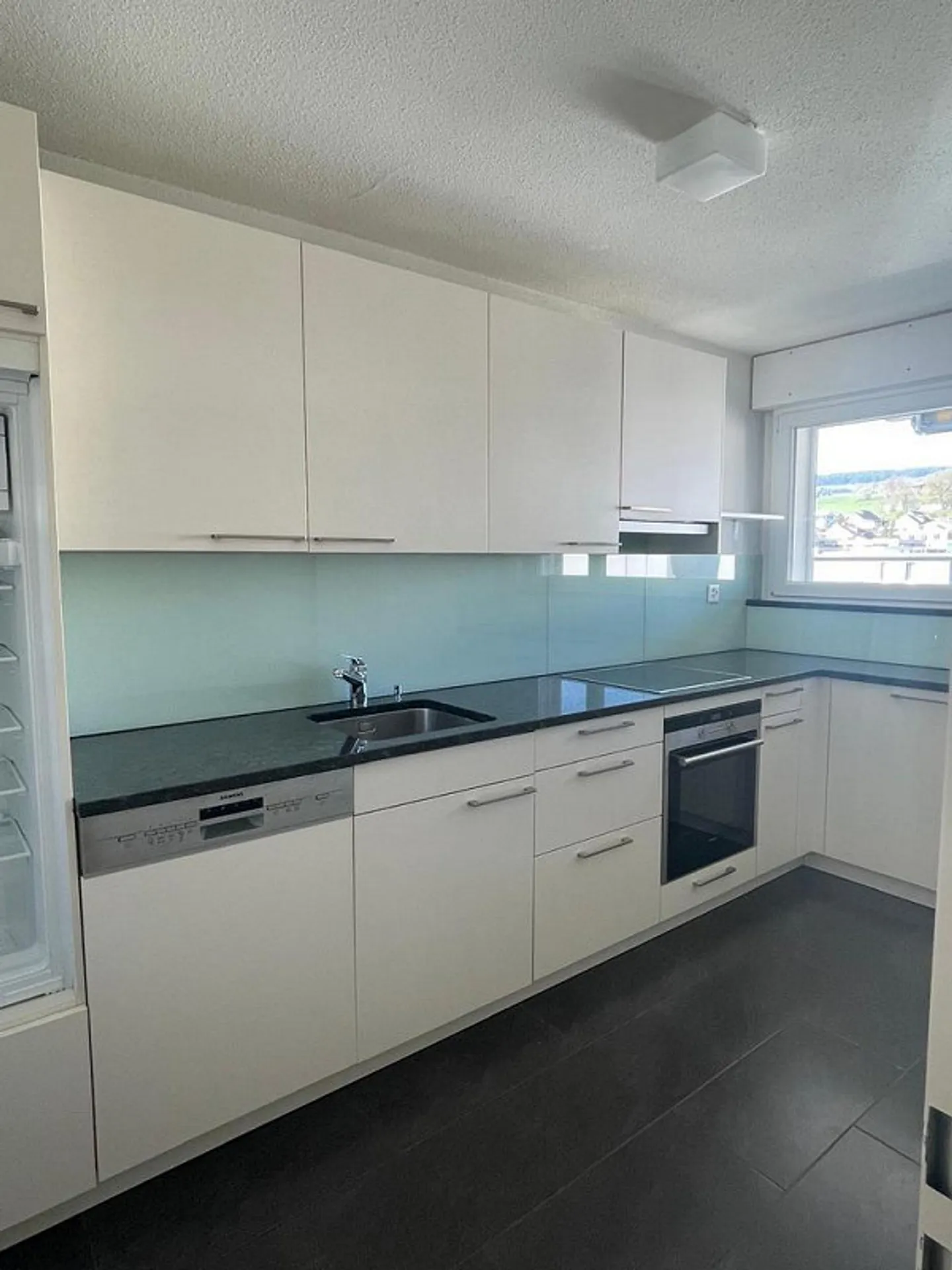 Belle appartement de 2,5 pièces dans un endroit calme à Muri - Photo 3 sur 6