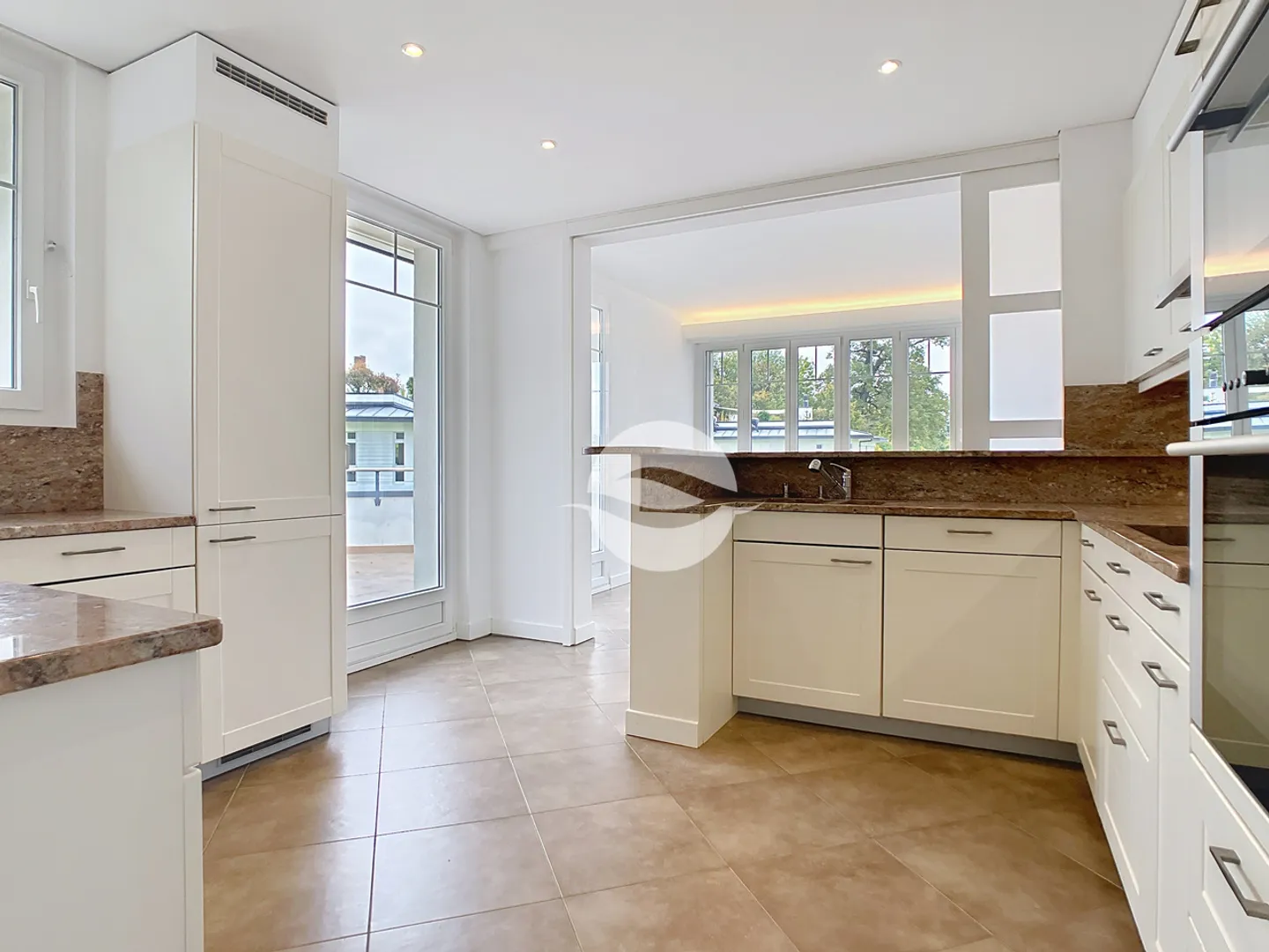 Attico con terrazza privata sul tetto - Foto 6 di 15