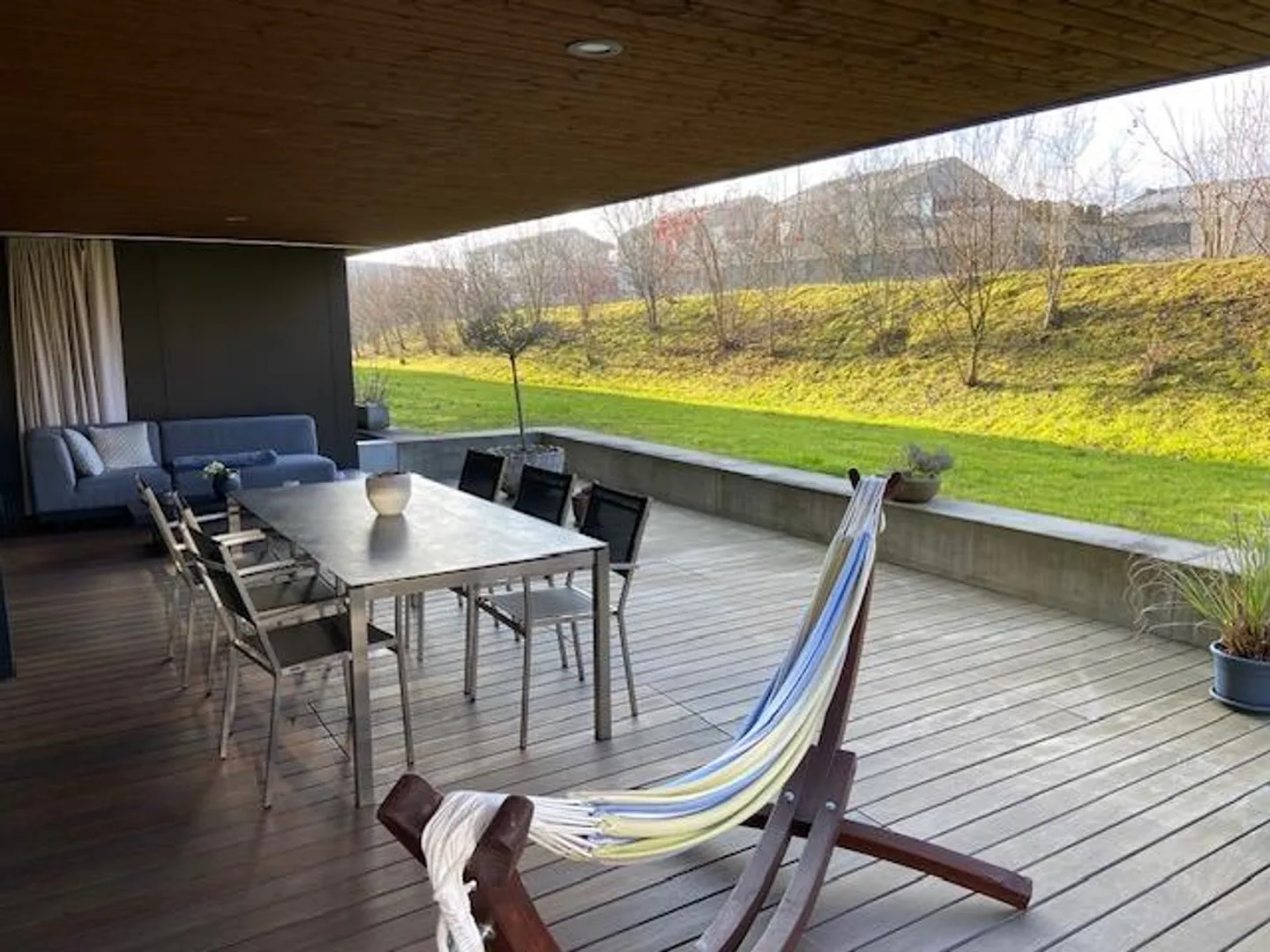 APPARTAMENTO CON GIARDINO E SPLENDIDA AREA SALOTTO - Foto 12 di 15