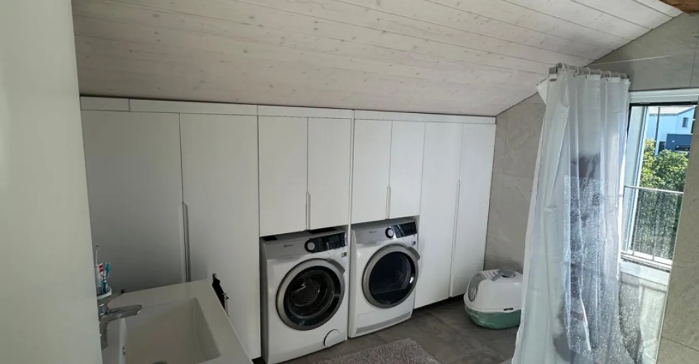 Spacious duplex of approx. 180 m² with terrace and two parking spaces in Corminboeuf - Photo 14 of 14