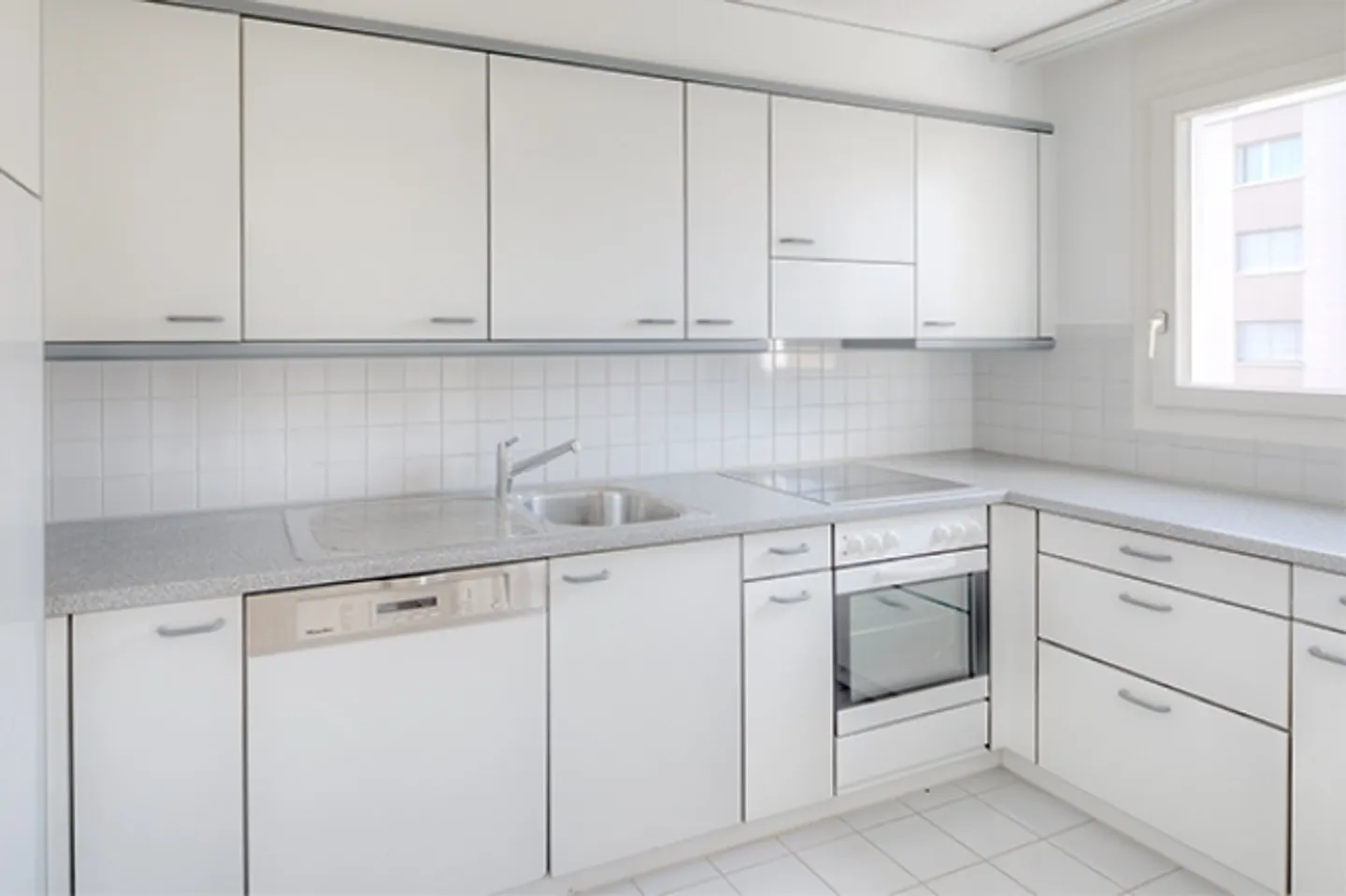 Appartamento Moderno Vicino alla Stazione - Foto 3 di 4