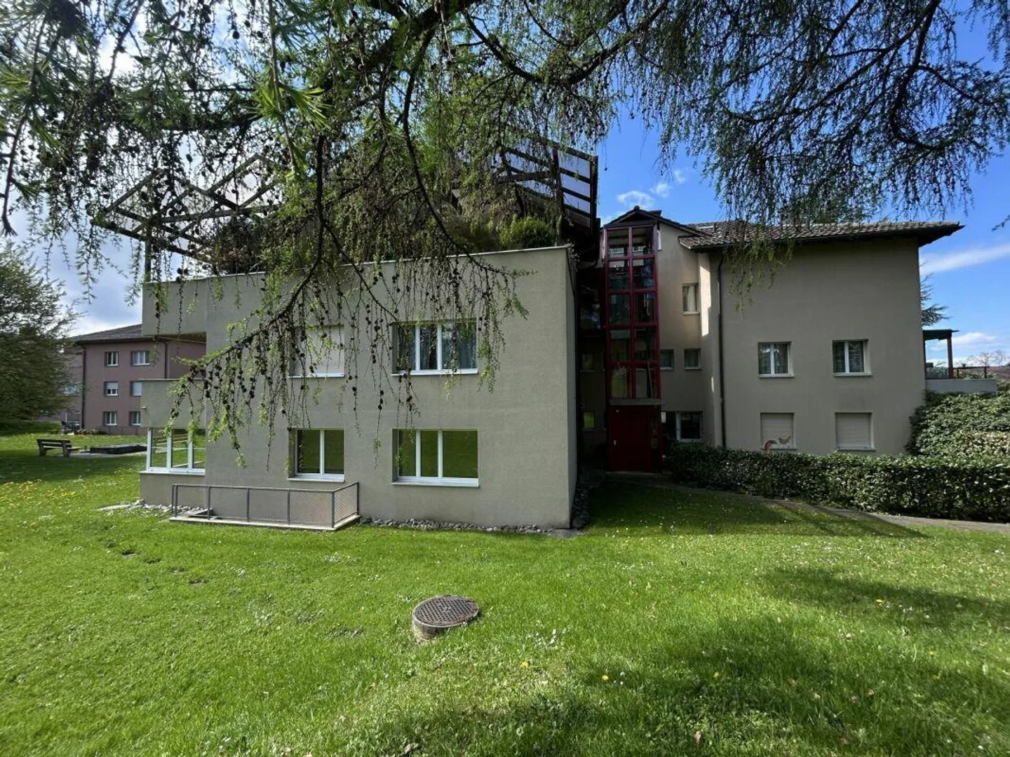 Garden apartment for sun worshippers - Photo 1 of 10