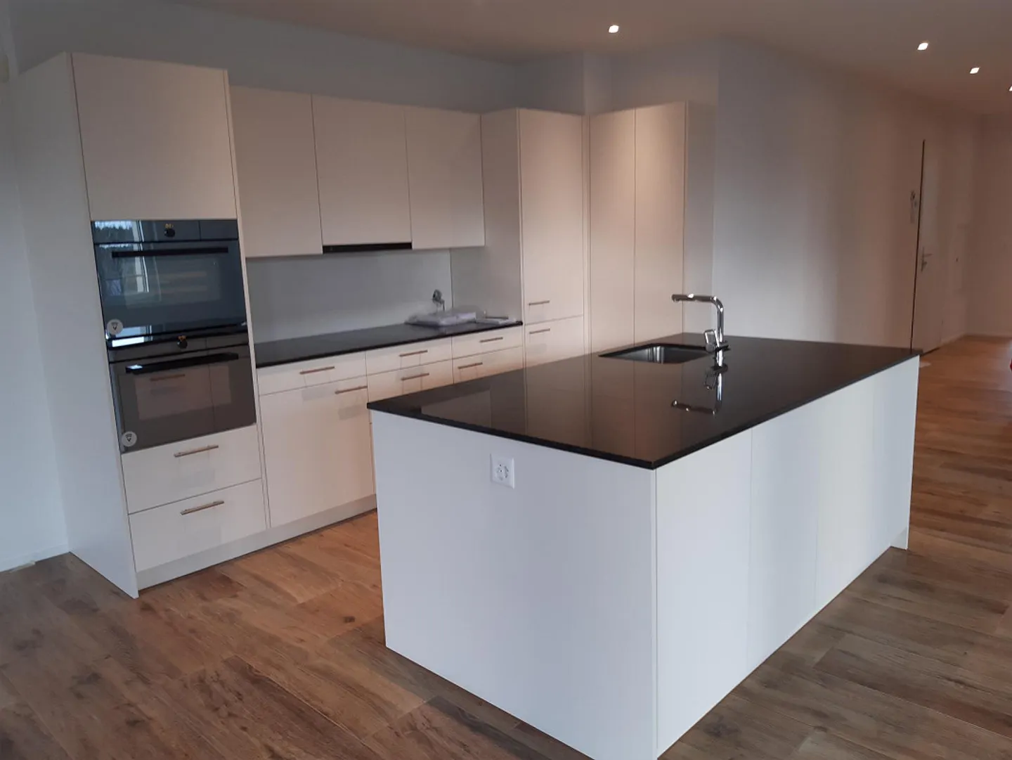 3.5 Room Apartment - Photo 1 of 6