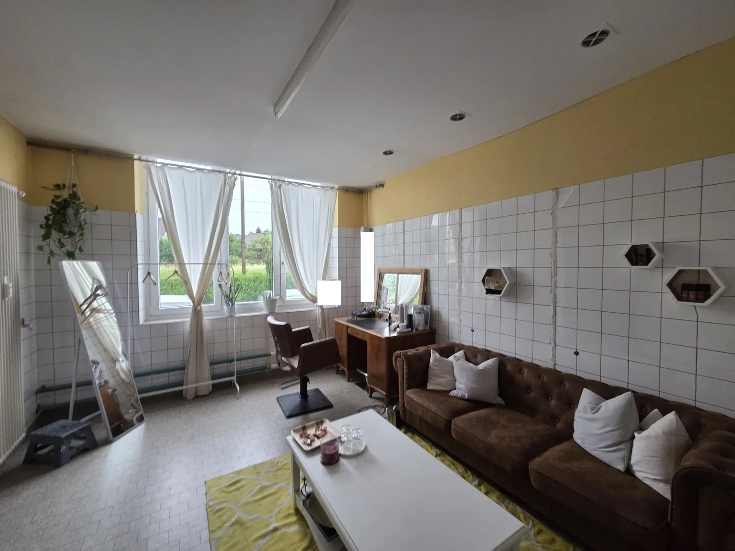 105m2 Room for Studio-Leisure-Storage - Photo 2 of 5