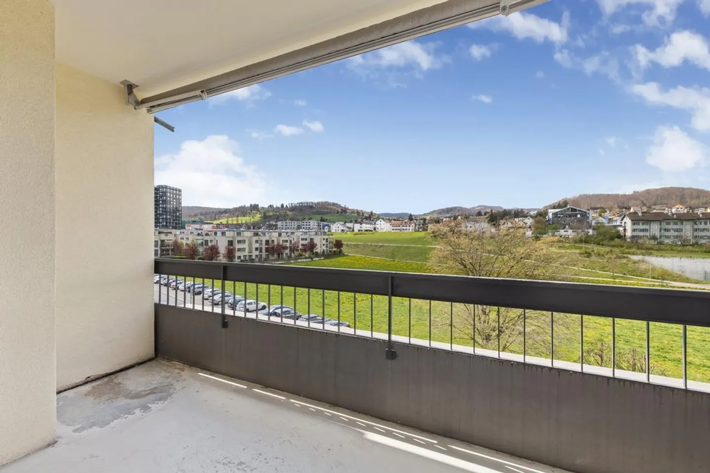Modernes Apartment mit Blick ins Grüne - Foto 5 von 5