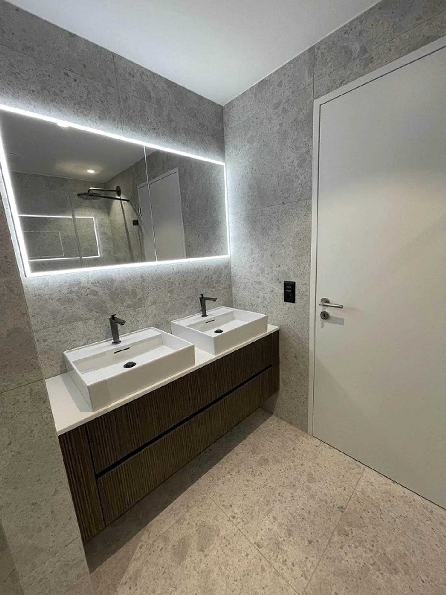 Ready for occupancy immediately - First rental after renovation - Photo 6 of 10