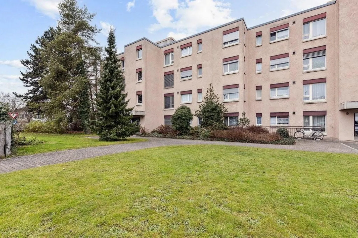 Votre nouveau chez-vous avec 2 balcons ! - Photo 1 sur 8