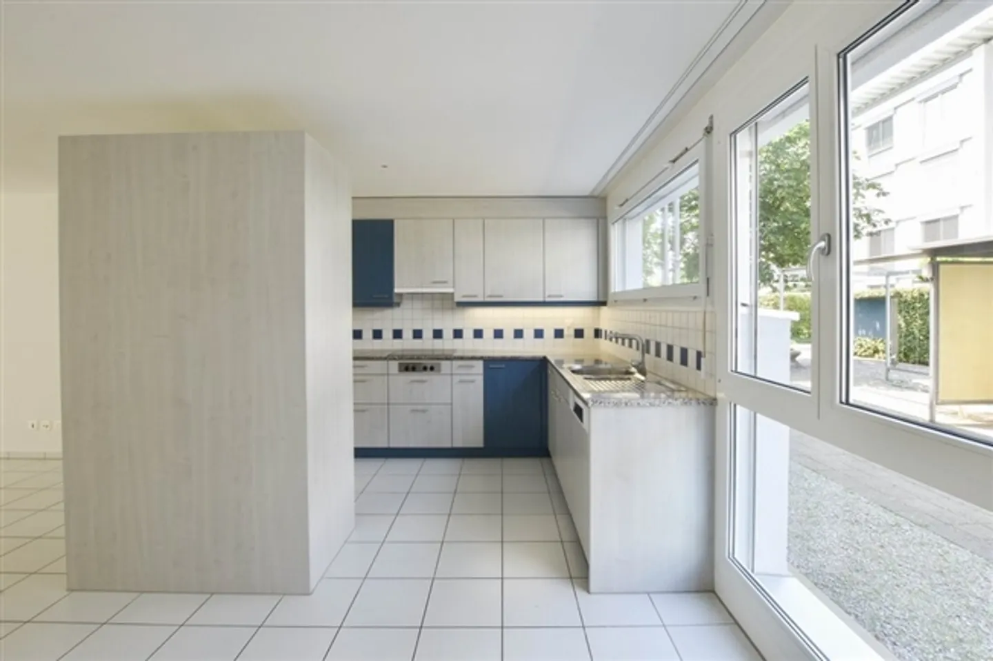 Spacious apartment in a quiet location in Ittigen - Photo 1 of 12