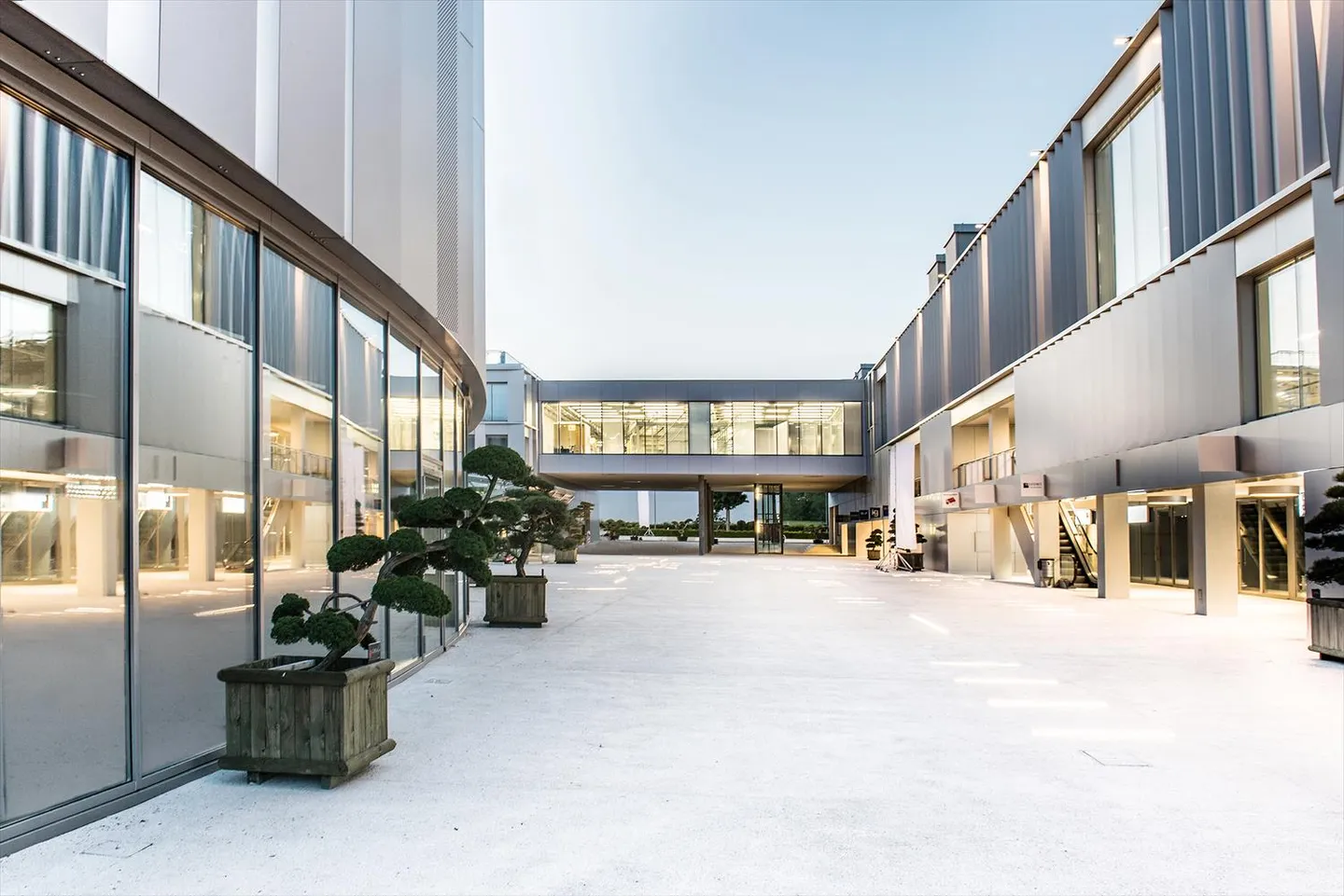 Espace de bureau ouvert pour 10 personnes à Regus iLife City - Photo 9 sur 10