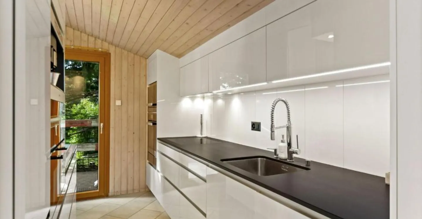 Les Savagnières, magnificent 4.5-room chalet in the heart of nature - Photo 2 of 13