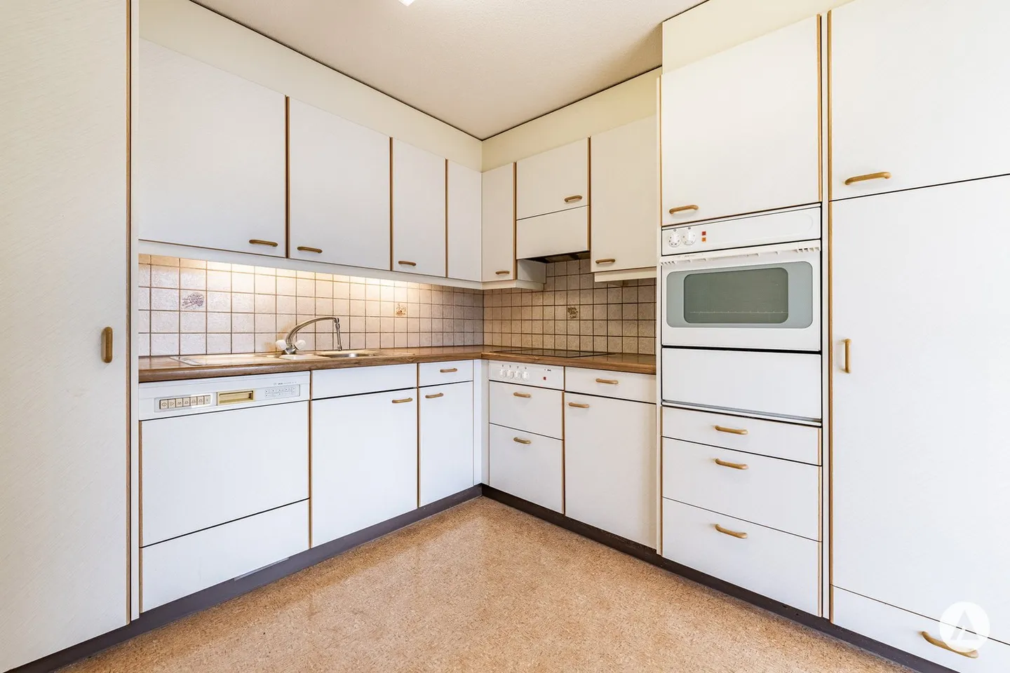 Posizione soleggiata in collina con panorama mozzafiato - Foto 9 di 13