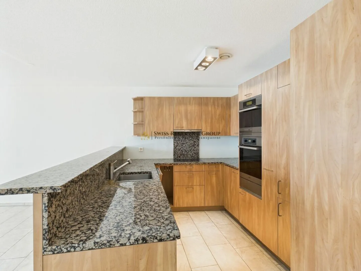 Appartamento moderno, luminoso e con balcone - affascinante appartamento di 3,5 stanze proprio accanto al parco - Foto 3 di 12