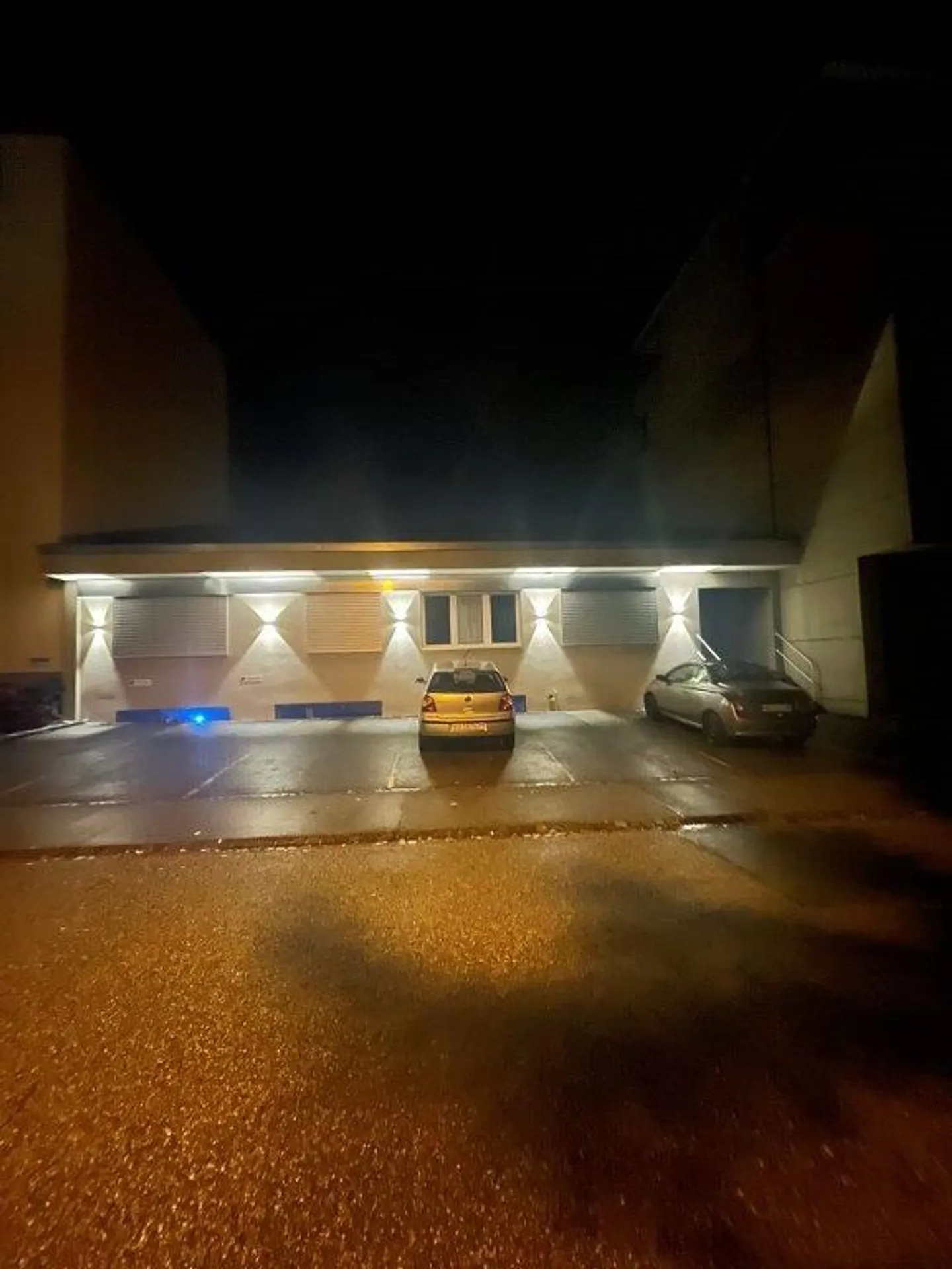 PRICE REDUCTION, ideal for small investors - Photo 2 of 8